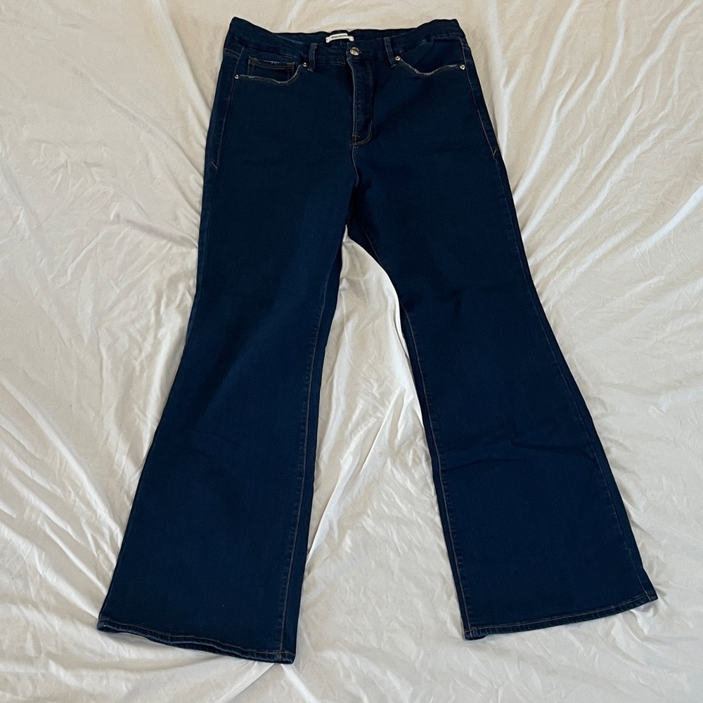 Good American “good flair” women’s dark wash jeans size 18